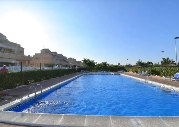 Casa Con Piscina En Banos De Europa, Hébergement de vacances