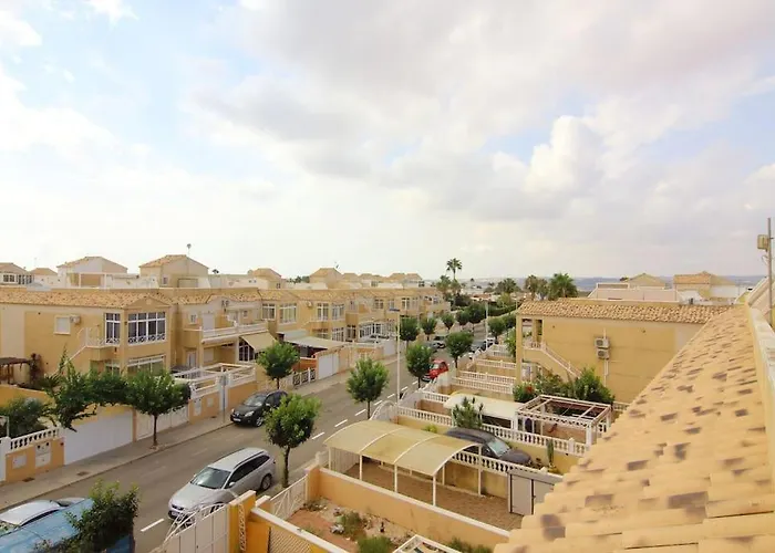 Casa Con Piscina En Banos De Europa, Hébergement de vacances