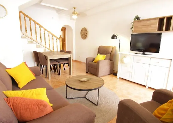 Casa Con Piscina En Banos De Europa, Hébergement de vacances Torrevieja