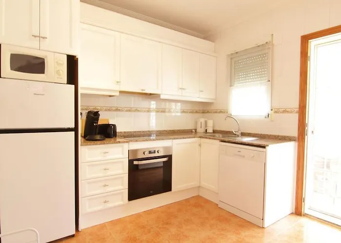 Hébergement de vacances Casa Con Piscina En Banos De Europa, *