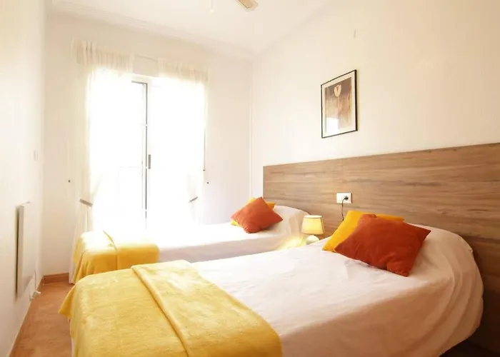 Casa Con Piscina En Banos De Europa, *