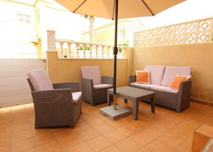 Hébergement de vacances Casa Con Piscina En Banos De Europa, Torrevieja