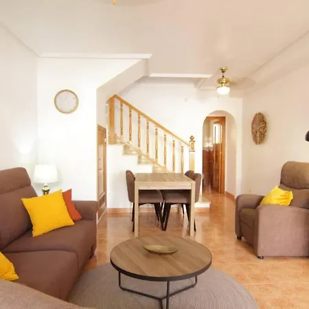 Casa Con Piscina En Banos De Europa, Ferienhaus Torrevieja