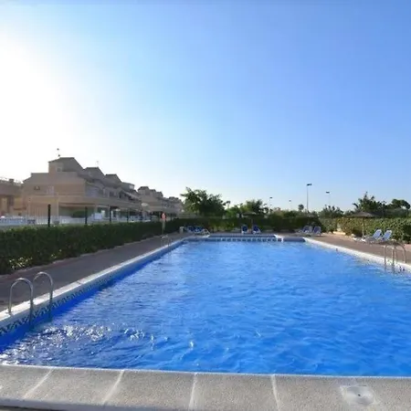 Casa Con Piscina En Banos De Europa, Ferienhaus